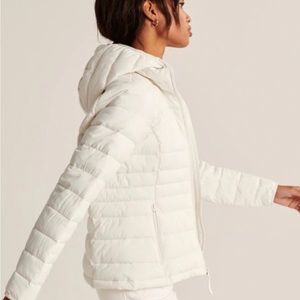 Abercrombie & Fitch White Puffer Jacket